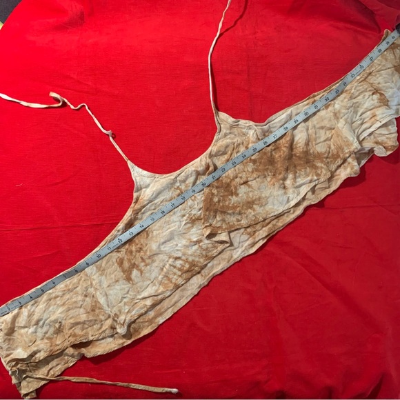 Y2K foreign exchange sand tan tie dye soft rayon halter crop top - Picture 10 of 14